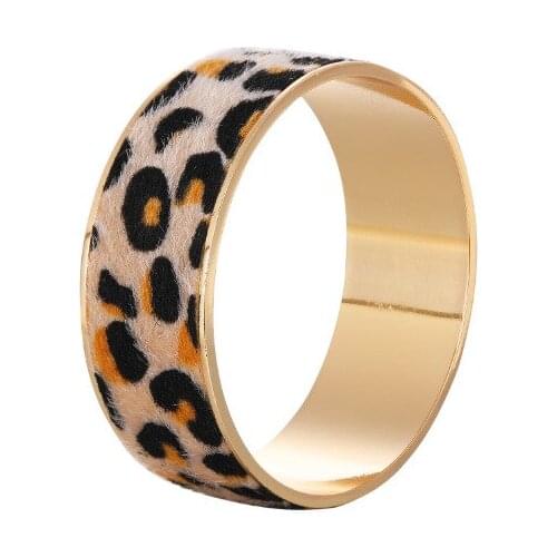 Exaggerated Personality Bracelet Leopard Print Leather Fashion Wide Bracelet Skin Alloy High-end Female Jewelry Wholesale