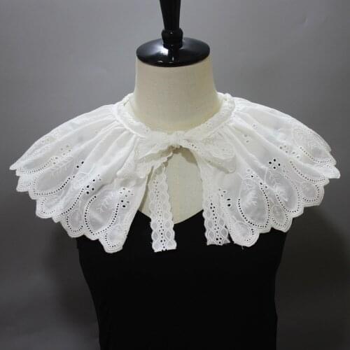 2021 Doll Lace Fake Collar Shwal False Collar Decorative Floral Embroidery Detachable Collars Women Clothes Accessories