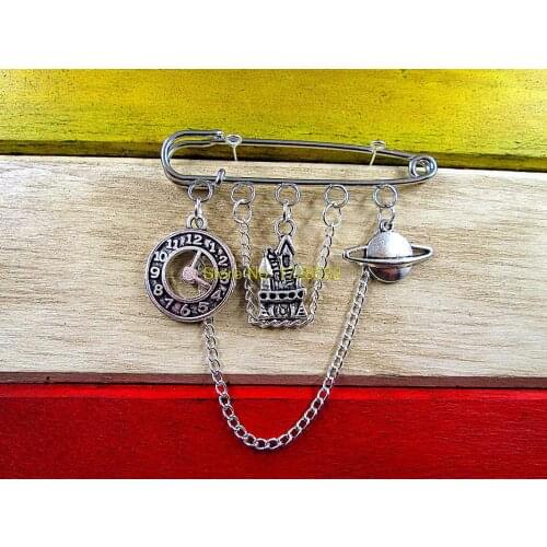 Hot sale brooch clock castle planet kilt pin brooch (50mm)