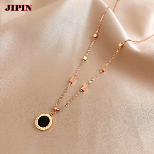 New Titanium Steel Roman Numeral Black And White Disc Pendant Necklace Fashion Korean Jewelry Unusual Woman‘s Clavicle Chain