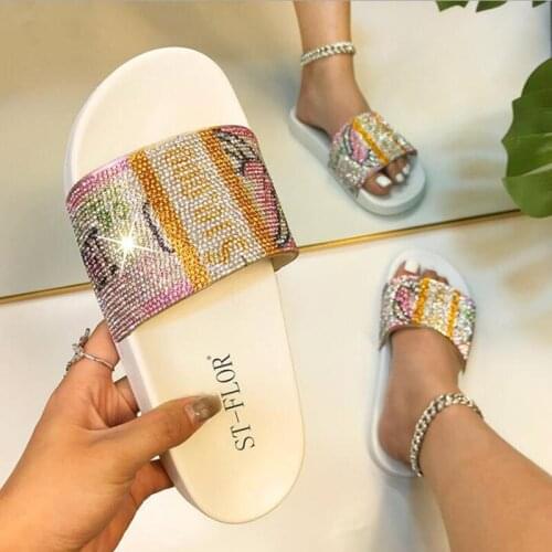 Summer New Sandals Ms Flip Flops European And American Fashion Popular Slides Outdoor Flat Non-Slip Bright Rhinestone Slippers