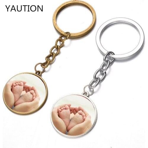 Hot! 2017 New Baby Feet in Mother Heart Hands Photo Pendant keychain Birthday Gifts