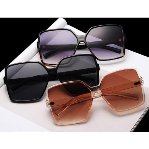 Hot Selling Popular Ladies Luxury Brand Big Frame Retro Sunglasses Ladies Oversized Square Sunglasses High Quality Sunglasses