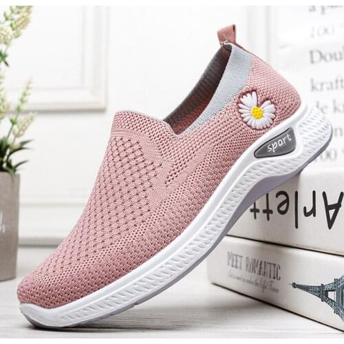 Fei woven casual shoes women breathable mother shoes new flat-bottomed walking shoes one pedal Fei woven shoes women
