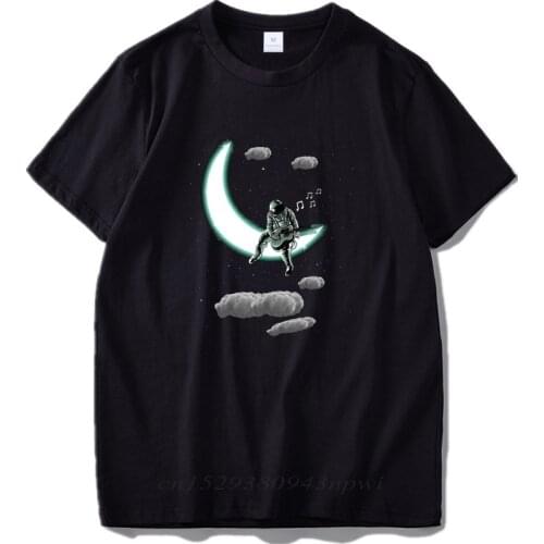 EU Size 100% Cotton Men Tshirt Music Lover Astronaut Play The Guitar On The Moon Cool Hot Sale Black T-shirt Slim Fit Streetwear