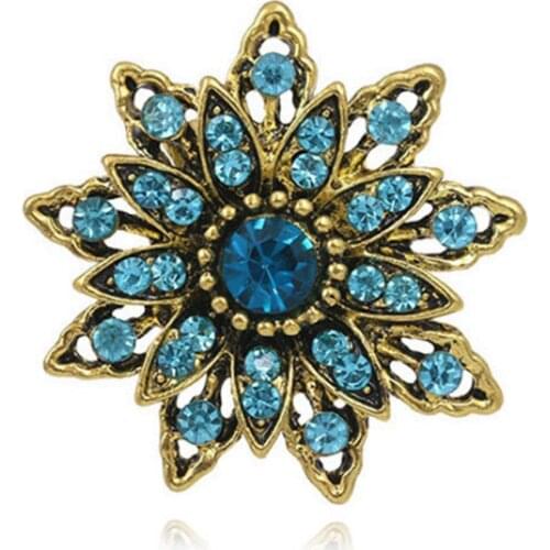 1 Piece Vintage Gold Color Plated Flower Brooches for Women Wedding Rhinestone Bouquet Pins Clothing Jewelry Accessories
