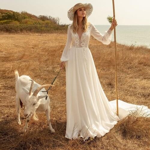 Elegant Chiffon Long Sleeve Wedding Dresses 2021 Boho V-neck Lace Applique Sweep Train A line Bridal Gowns Vestido de Novia