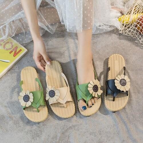 Sunflower Flip Flops Women Summer Sandals Ladies PVC Slippers Female Beach Comfortable Dance Shoes Fashion Bathroom Wet And Dry