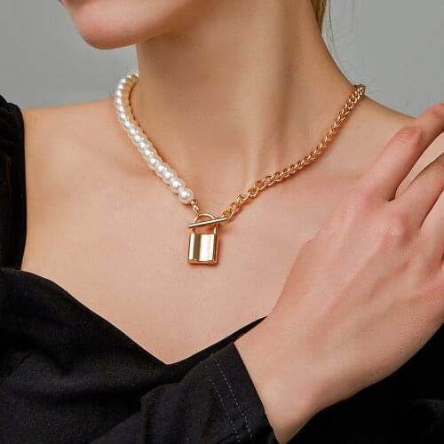 2021 Gold Color Link Chains Choker Necklace Women Simulated Pearl Jewelry Necklaces For Women Key Pendant Necklace Collar
