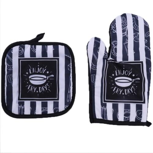 Bolukets Aprons And Potholders