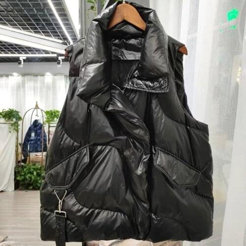 LUZUZI New Winter White Duck Down Vest Women Oversized Coats Female Big Pocket Waistcoat Autumn Puffer Jacket Loose Parkas