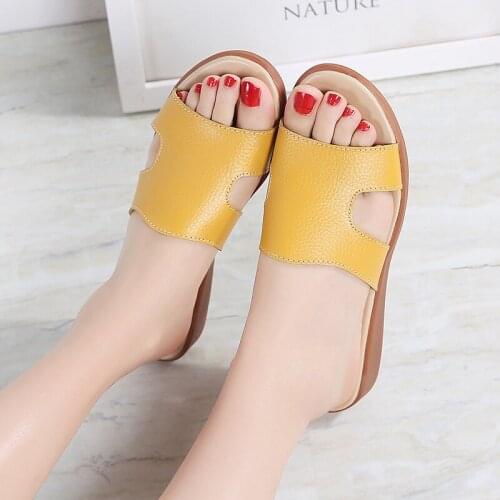 2021summer shoes Womens slippers heeled shoes Leather slippers for ladies