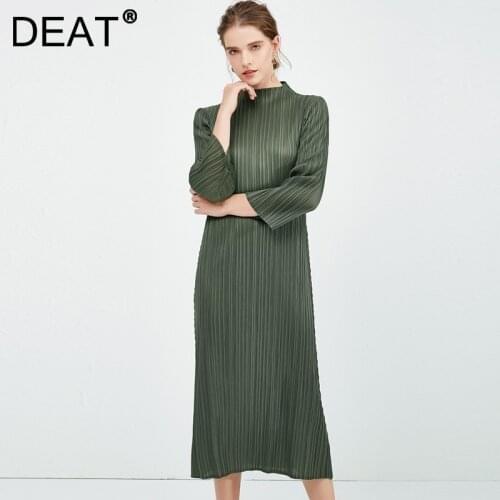 DEAT Woman Pleated Midi Dress Army Green Stand Collar Elastic Waist Casual Style Loose Dresses 2021 New Autumn Fashion 15JK479
