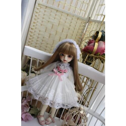 BJD Doll dress suitable for 1-4 1-6 size fashionable white dress headgear doll accessories