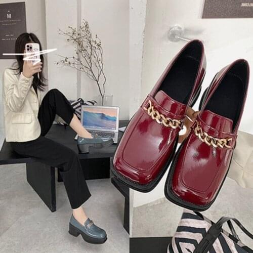 Patent Leather Square Toe Metal Chain Platform Ladies Small Leather Shoes Spring And Autumn Hot Sale British Style Single Shoes