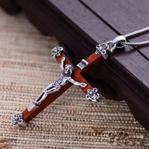 Black silver jewelry wholesale 925 sterling silver jewelry pendant xh024339 male domineering Jesus cross