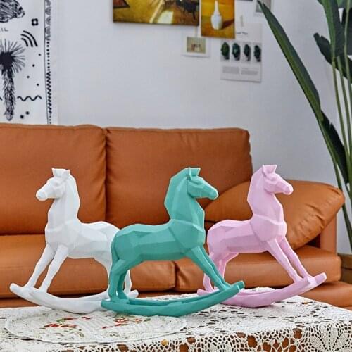 Creative Geometric Trojan horse Statue Resin sculpture Crafts Simple Living Room Ornaments Home Office Store Decors Decorations