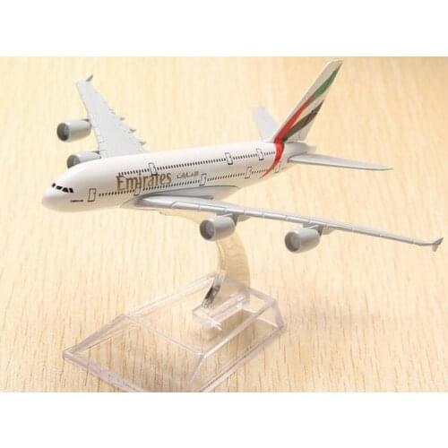 20CM plane model Boeing 380 emirates airline aircraft A380 Metal Solid simulation airplane model for kids toys Christmas gift