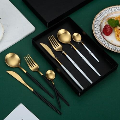 4pcs Gold Dinnerware Set Stainless Steel Tableware Set Knife Fork Spoon Luxury Cutlery Set Gift Box Flatware Dishwasher Safe