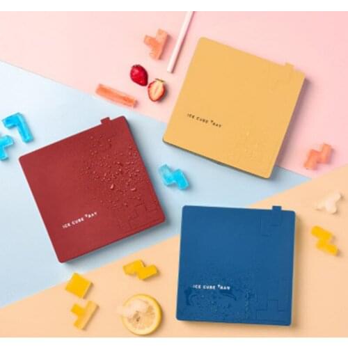 Ice cube box silicone ice tray mold home-made complementary food to make ice balls with lid quick-freezing refrigerator ice box