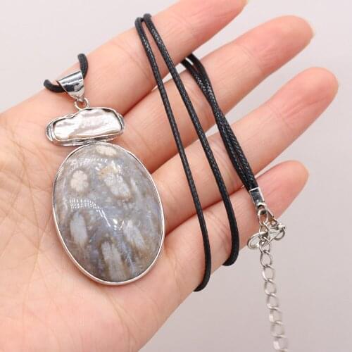 Natural White Shell Alloy Pendant Necklace Egg-shaped Stone Handmade Crafts DIY Cute Animal Necklace Sweater Chain Accessories