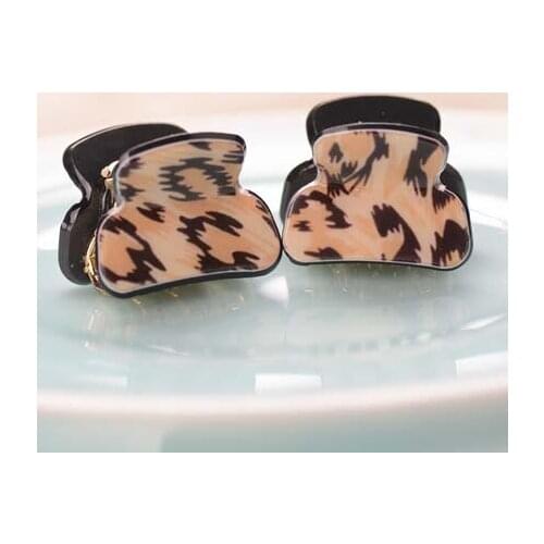 2 PCS/LOTS) Fashion Acrylic Leopard Print Pattern Hair Claws Hair Accessories For Girls Mix Color Hair Ornaments