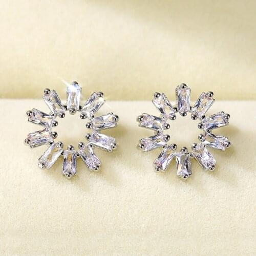 Huitan Romantic Hollow Out Flower Design Girl Stud Earrings Silver Color Inlaid Brilliant CZ Stylish Versatile Women Jewelry New