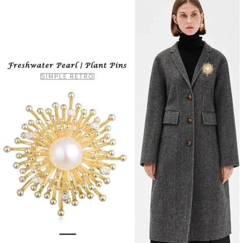 Hongye Women Freshwater Pearl Flower Brooch Fashion Jewelry High Quality Vintage Gold Brooches Pins Austria Crystals Wedding