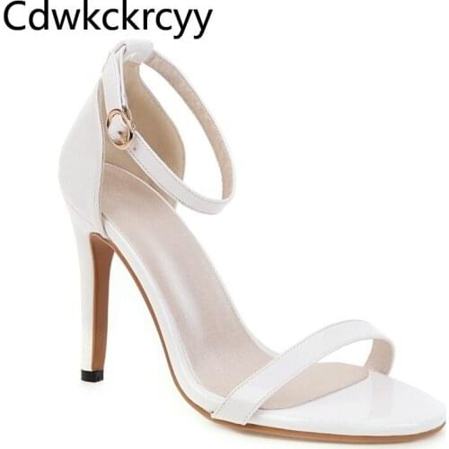 Summer The New fashion Simple temperament High heel woman sandals banquet Sexy Golden Silver Fine heel Female sandals size 34-43