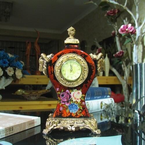 CHRISTMAS DECORATIONS FOR HOME WEDDING EUROPEAN PAINTED CERAMIC TABLE EUROPEAN CLOCK NEW WEDDING GOODS FASHION ARRANGEMENTS