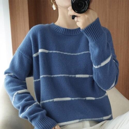 New womens round neck cashmere sweater in autumn and winter 2021 loose and thin color matching horizontal stripe 100 pure wool