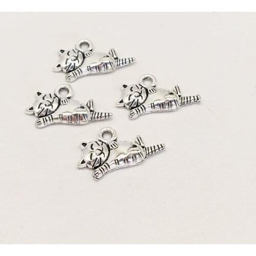 30 pcs Alloy lovely Cat Charms Hand Pendant Fit Bracelets Necklace DIY Metal Jewelry Making
