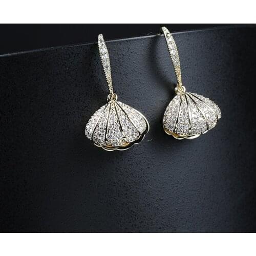 New Korean Exquisite Shell Pearl Earrings Fashion Temperament Creative Earrings Elegant Female Jewelry