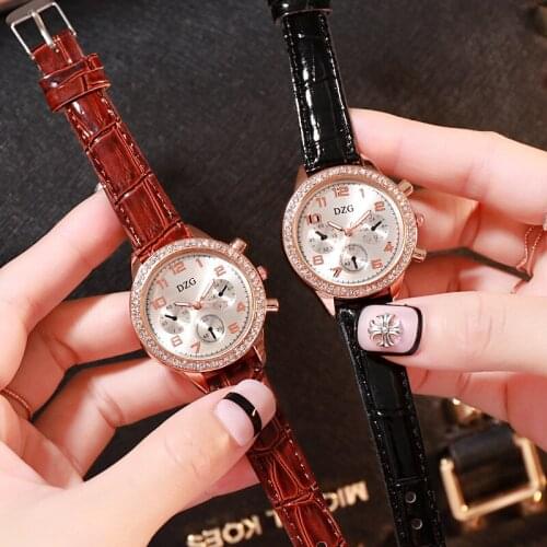 2021 new luxury brand fashion watch digital face trend womens watch water diamond British watch small student ladies watch