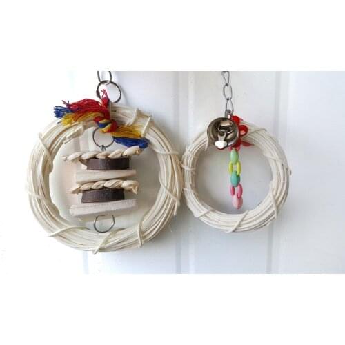 Small and medium parrot supplies bite toy natural cuttlefish bone ring small rabbit circle Bird Toys Pet Products 2pcs/lot