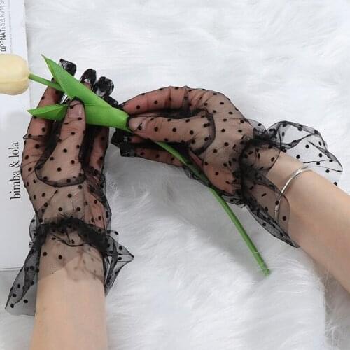 1Pair Women Lace Short Tulle Gloves Autumn Summer Stretchy Lace Spots Lotus Leaf Gloves Flexible Accessories Full Finger