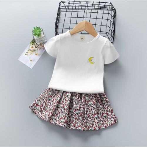 Baby Girl Summer Set Short Sleeve 2 3 4 5 7 Years Cartoon White T-shirt Pleated Floral Skirt Two Piece Suit KF1036