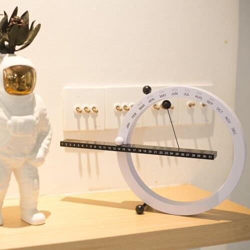 Creative Magnetic Ball Clock Perpetual Wall Calendar Novelty Home Decor European Style Living Room Bedroom Ornaments