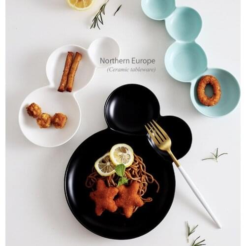 One-piece Snack Tray Christmas Ceramic Separating Dessert Plate Children Breakfast Dish Food Tray Sepcial Plate Dinnerware 1pcs