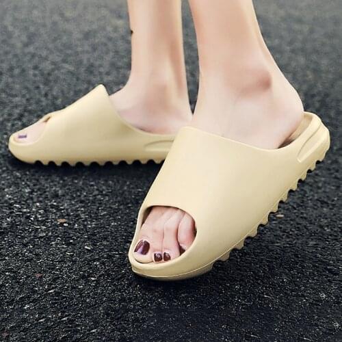 Fashion Plus Size Couple Flip Flops Outdoor Thick-soled Non-slip Slippers Trendy Lightweight Comfortable Slippers Size35-45