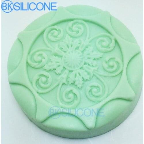 High quality Silicone mould round shape flower pattern candle mold Handmade soap Incense resin clay craft mol DIY tool