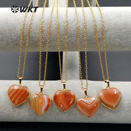 WT-N1022 WKT Wholesale Custom Orange Hear Stone Pendant Necklace Unique Veine Necklace With Gold Trim For Fashion Jewelry Making