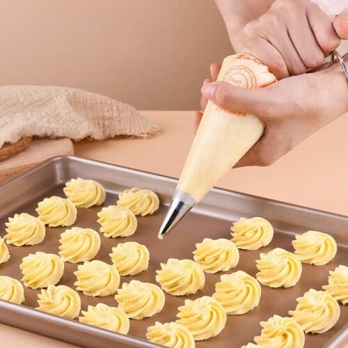 Thickened milking oil bag squeezing bag baking cake mounting bag one time flower mouth package DIY Cake Decorating Tips Set