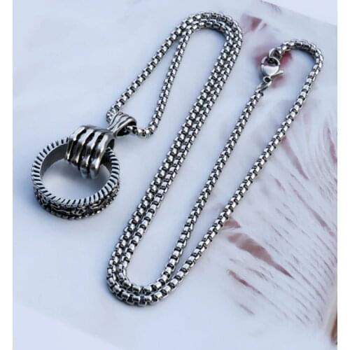 HNSP Punk Skull Hand Circle Pendant Necklace For Men Gothic Jewelry With 3.0MM Stainless Steel Chain