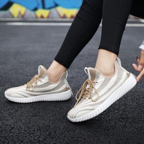 Mens Fashion Running Shoes Autumn Ultra-light Breathable Sneakers Women Walking Shoes Boys Sneakers Size 35-45 Zapatos De Mujer