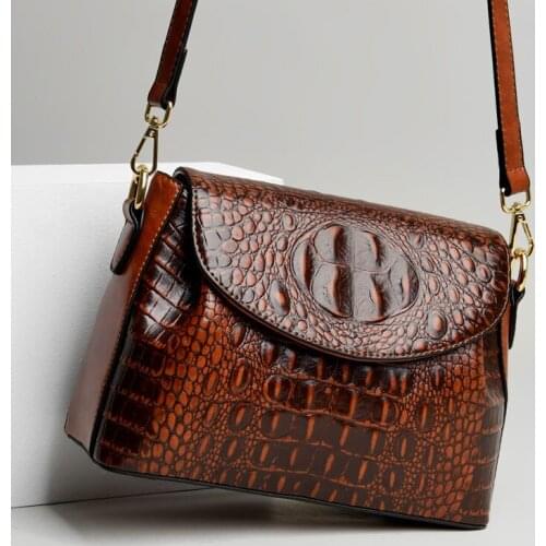2021 New Fashion Ladies Shoulder Bag Head Layer Cowhide Crocodile Pattern Bag Female Designer Luxury Travelling Bag