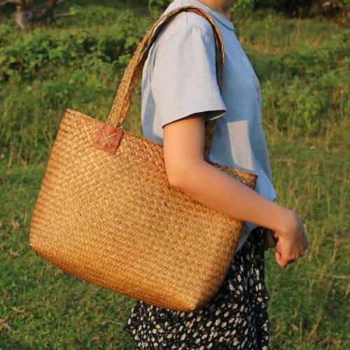 Japanese straw bag woven literary artistic womens shoulder bag beach straw bag activity characteristic gift bag