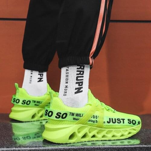 2021 Large Size Womens Running Shoes Non Slip Athletic Tennis Walking Blade Type Sneakers Mens Casual Sneakers Sports Shoes