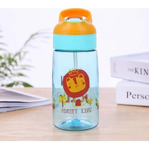 550ML Baby Drinking Water Feeding Bottle with Straw Portable Outdoor Bottle Flip Lid Plastic Leakproot Milk Bottle for Kids Gift