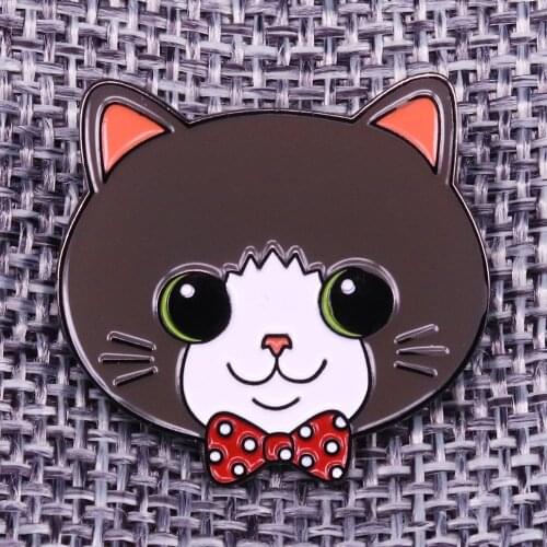 Cute cat pin